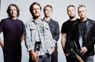 Lepas Single Baru, Pearl Jam Minta Fans Mencari Bulan