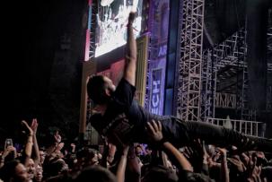 Moshing pasca pandemi