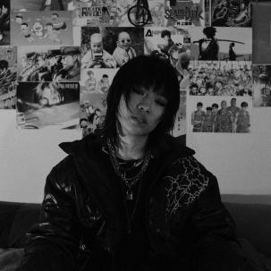 “The Emo Song” Ungkap Sisi Lain Rapper Ramengvrl