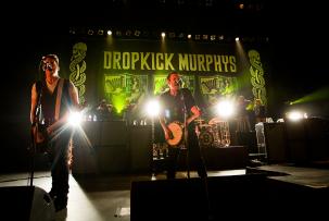 Dropkick Murphys Rilis Dua Single Natal dan Umumkan Kabar Album Baru