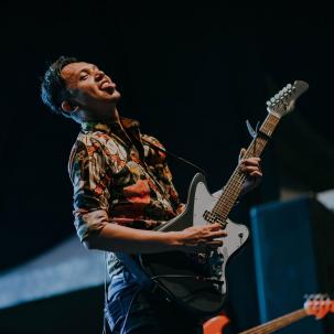 Inilah 5 Musisi Yang Rajin Beraktivitas dengan Olahraga Sepeda