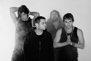 Health Ajak Nine Inch Nails Berkolaborasi untuk Single Baru
