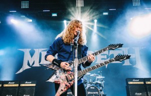 Hentikan Konser di Paraguay Karena Barikade Roboh