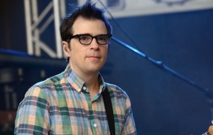 Rivers Cuomo Beri Petunjuk Tentang Album Terbaru Weezer