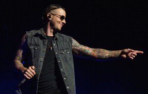 Drummer Baru Pengganti Arin Ilejay