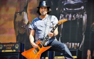 Dirawat di Rumah Sakit, Band Batalkan Show di Berlin