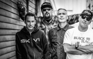 Pennywise Akhiri Babak Terakhir ‘Warped Tour’ dengan Meriah