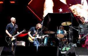 Personel Nirvana Kembali Reuni di Panggung