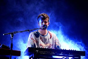 Terinspirasi dari Berbagai Musisi, James Blake Kenalkan “Covers EP”