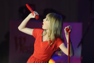 Evermore sebagai Album Kejutan dari Taylor Swift