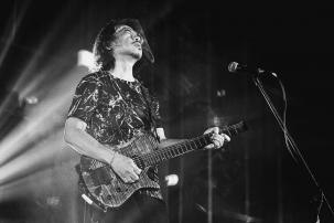 Ini Musisi Indonesia yang Pernah Kolaborasi dengan Musisi Internasional