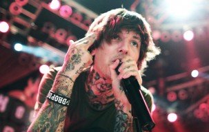 Oliver Sykes Bantah Lakukan Lip Sync di Konser Tribute Chester Bennington