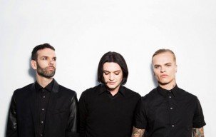 Syuting Videoklip Terbaru di Tempat Pembuangan Limbah Terbesar